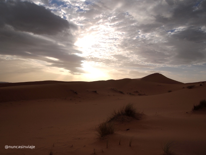anochecer en el desierto de Marruecos