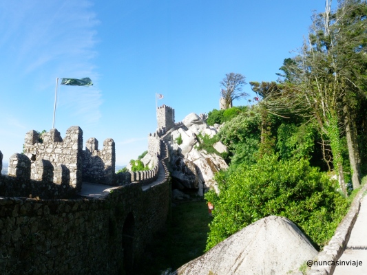 Vista general del Castelo dos Mouros, en Sintra