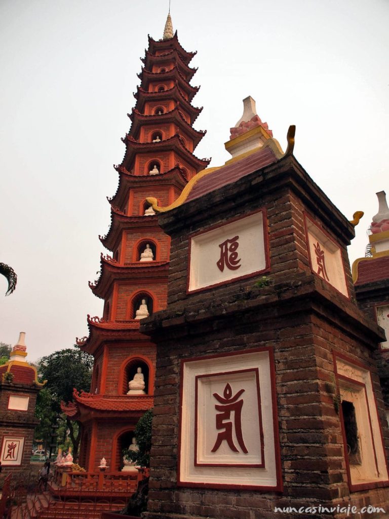 Pagoda Tran Quoc en Hanoi