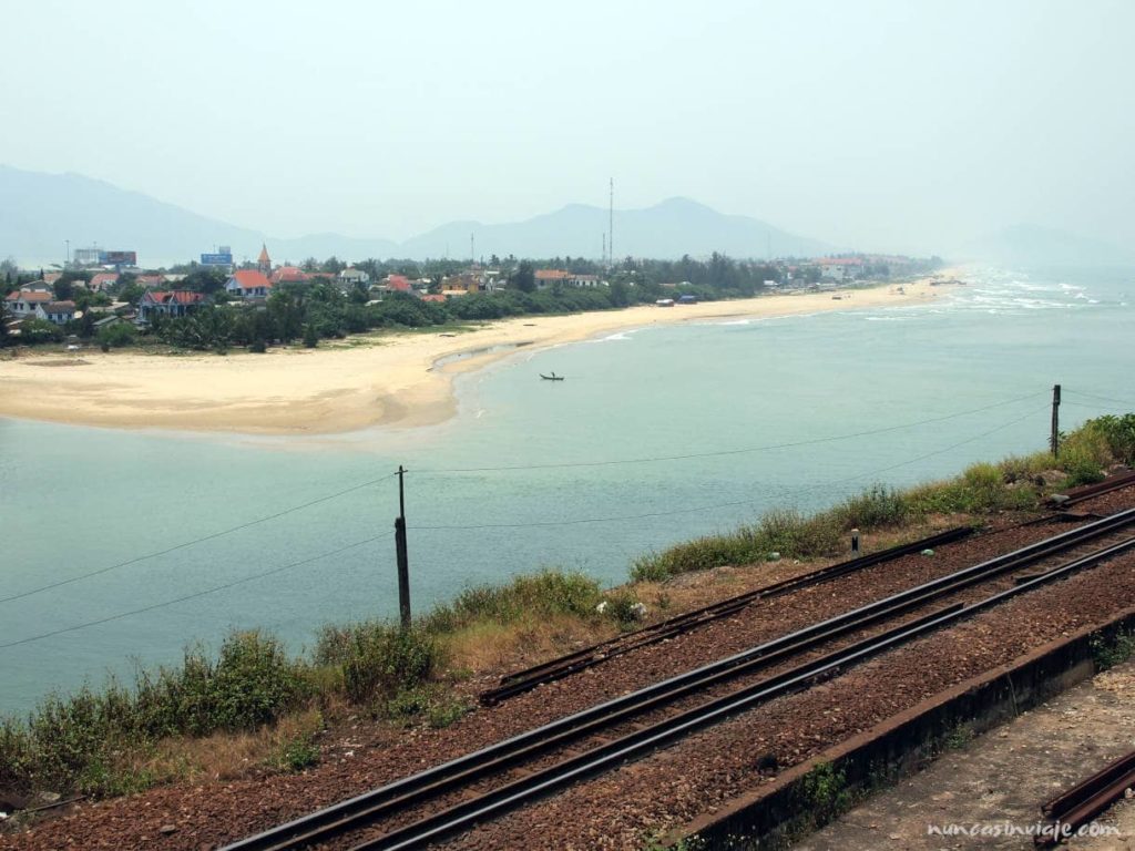 Playa de Lang Co en Vietnam