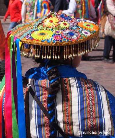 Traje típico de Cuzco en Perú