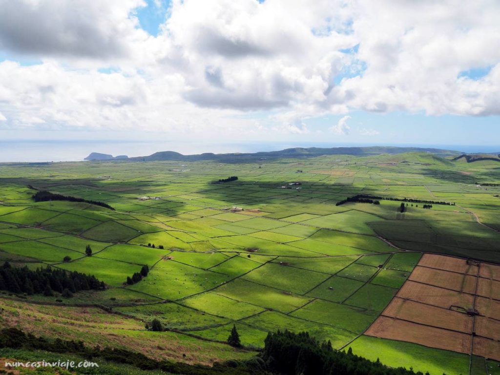 Vistas desde el mirador de Serra do Cume en Terceira