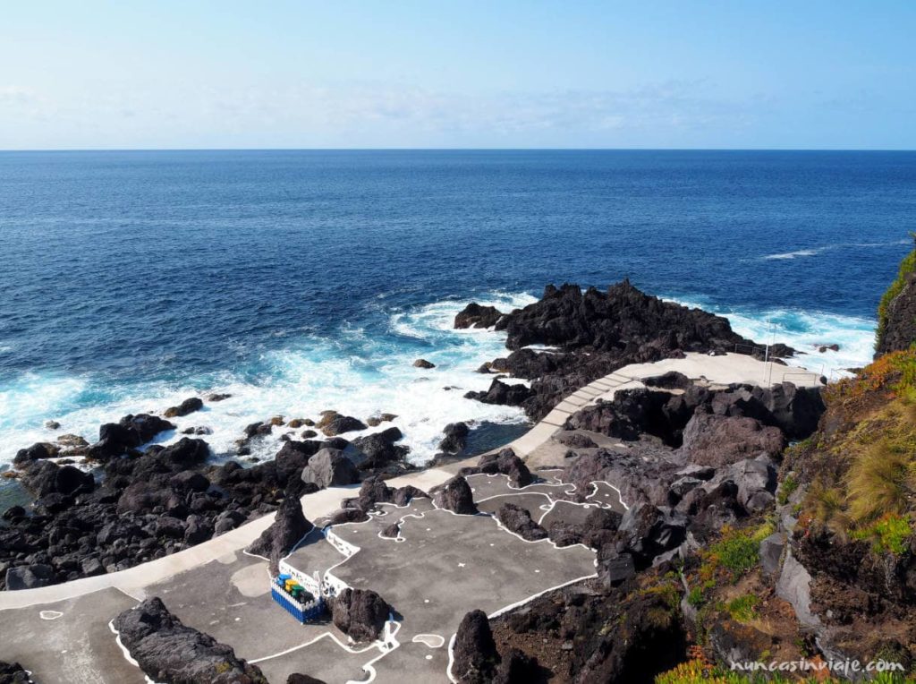 Piscinas naturales de Cinco Ribeiras en Terceira