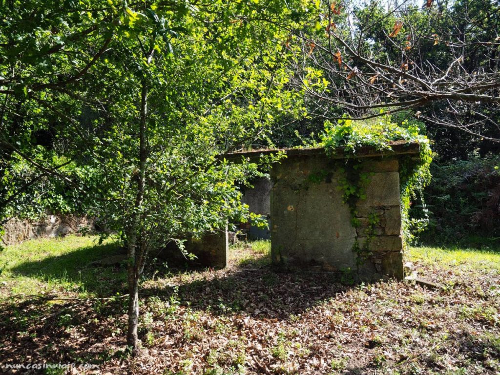 Hórreo de la aldea abandonada