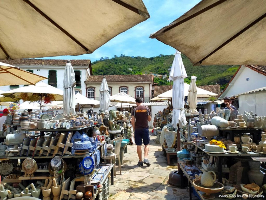 Qué hacer en Ouro Preto: recorrer el mercado de piedra jabón