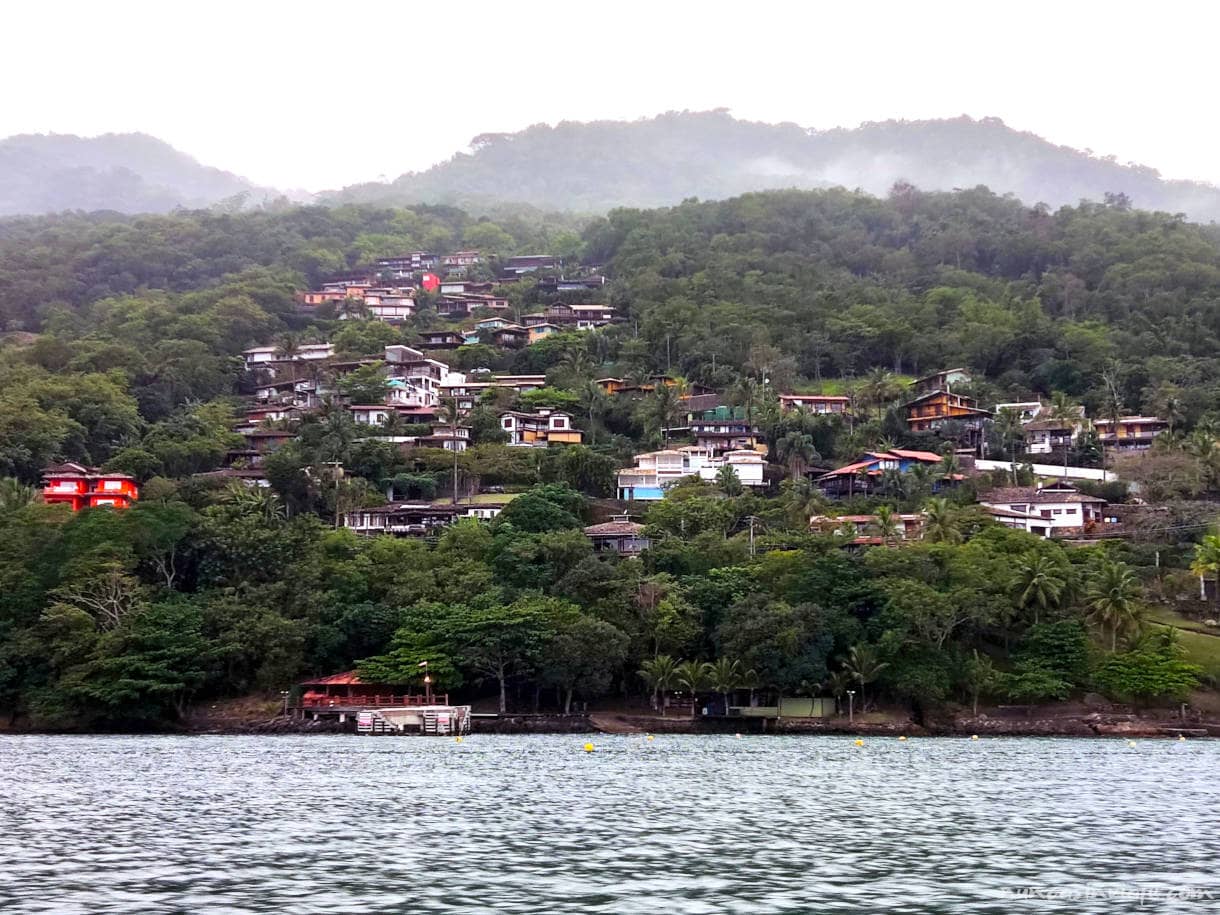 Ilhabela desde el mar