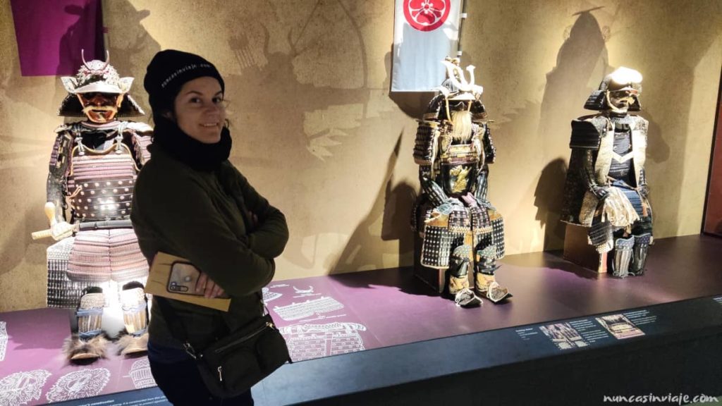 Exposición temporal de trajes samuráis en el Museo de Historia de Oslo